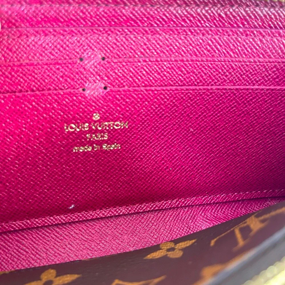 ❤️Louis Vuitton Wallet❤️ - Picture 2 of 4